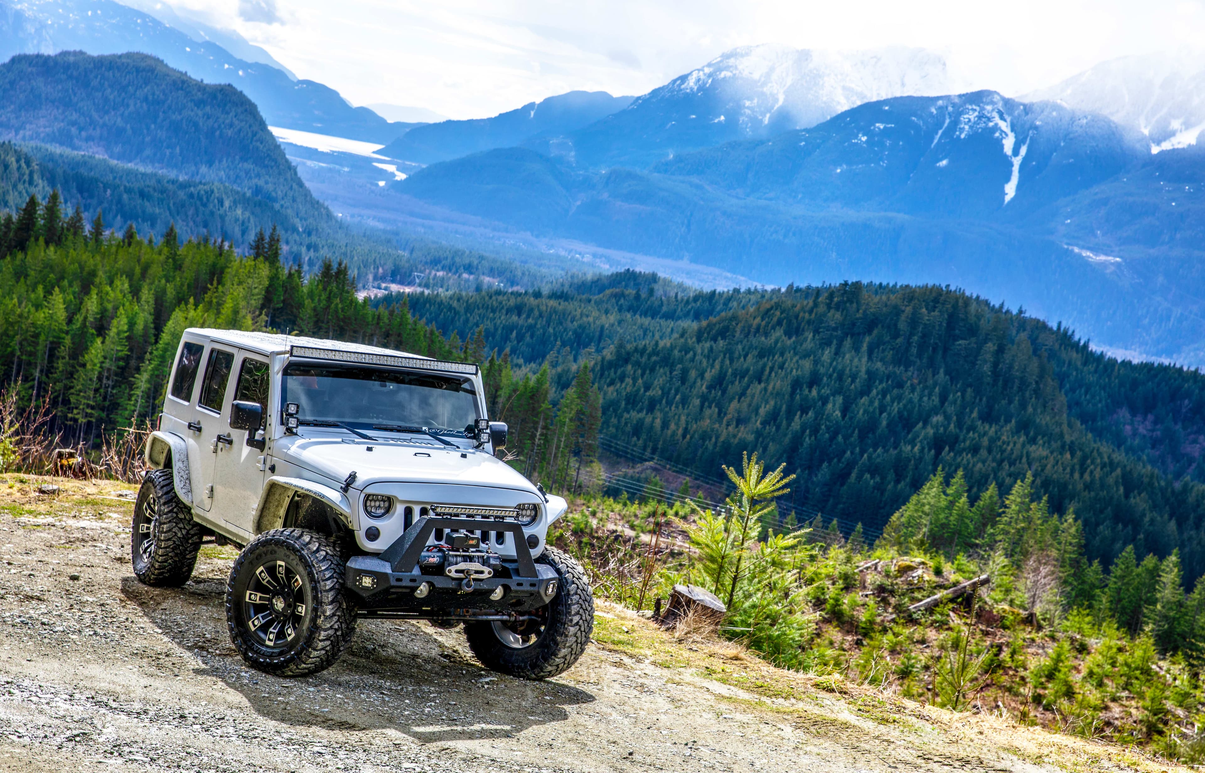 2013 Jeep Wrangler JK Unlimited 223v2-Media Center